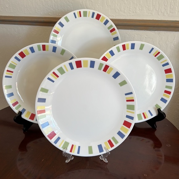 Corelle Other - COPY - Corelle Colorful “Memphis” 4 Dinner Plates